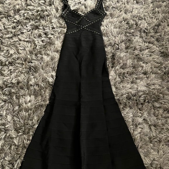 Black Herve bandage gown - Picture 2 of 5